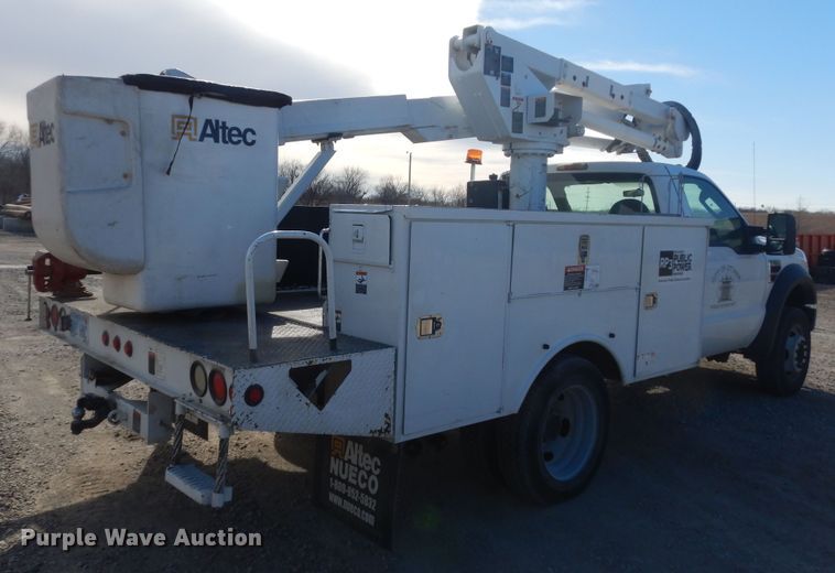 image for item DK7614 2009 Ford F550 Super Duty XL  bucket truck