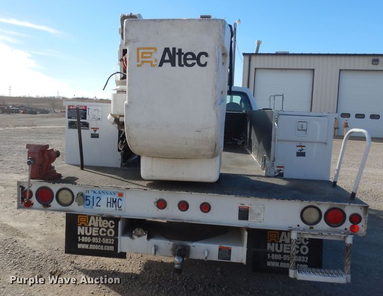 image for item DK7614 2009 Ford F550 Super Duty XL  bucket truck