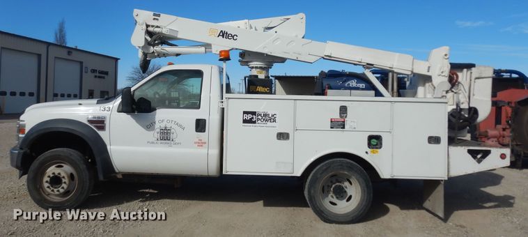 image for item DK7614 2009 Ford F550 Super Duty XL  bucket truck