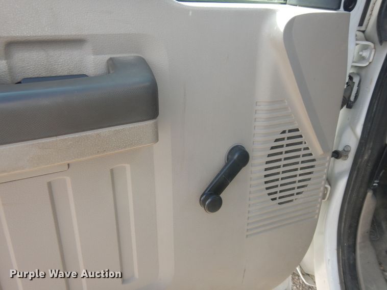 image for item DK7614 2009 Ford F550 Super Duty XL  bucket truck