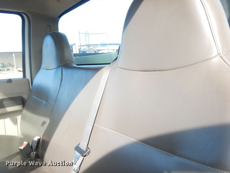 image for item DK7614 2009 Ford F550 Super Duty XL  bucket truck