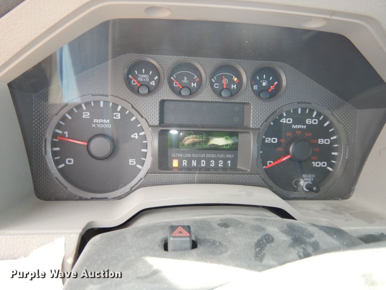 image for item DK7614 2009 Ford F550 Super Duty XL  bucket truck