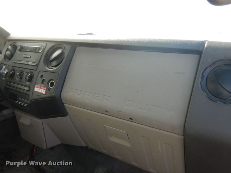 image for item DK7614 2009 Ford F550 Super Duty XL  bucket truck