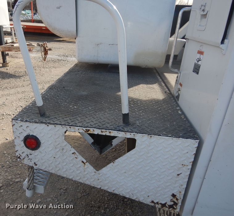 image for item DK7614 2009 Ford F550 Super Duty XL  bucket truck