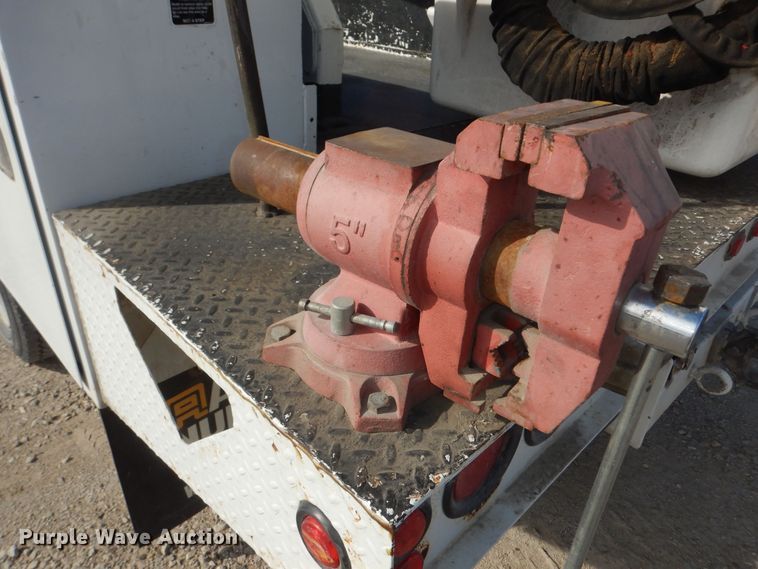 image for item DK7614 2009 Ford F550 Super Duty XL  bucket truck