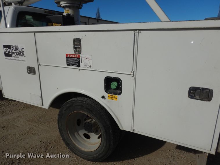 image for item DK7614 2009 Ford F550 Super Duty XL  bucket truck