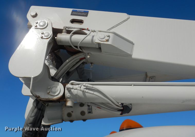 image for item DK7614 2009 Ford F550 Super Duty XL  bucket truck