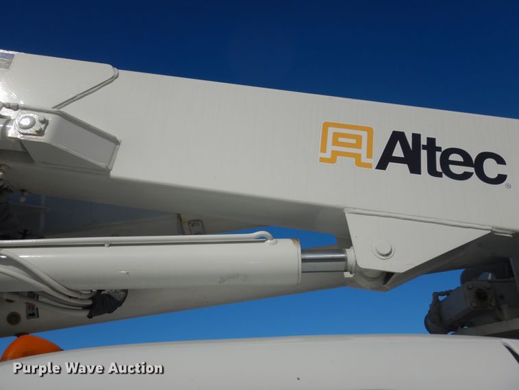 image for item DK7614 2009 Ford F550 Super Duty XL  bucket truck