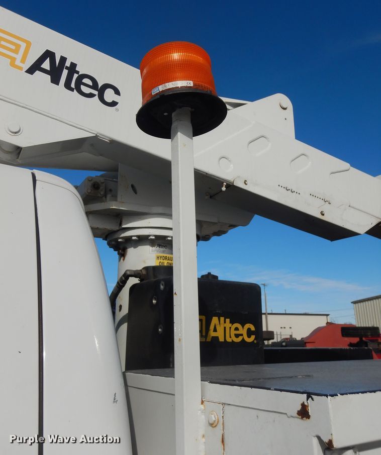 image for item DK7614 2009 Ford F550 Super Duty XL  bucket truck