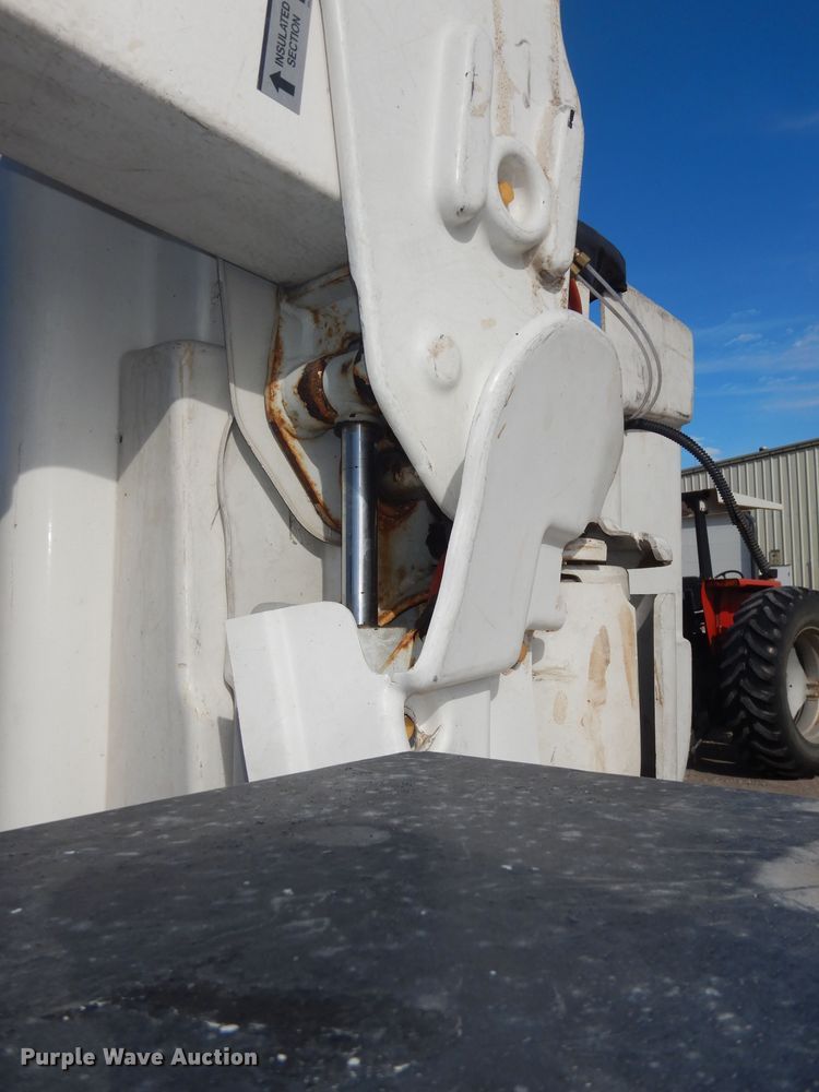 image for item DK7614 2009 Ford F550 Super Duty XL  bucket truck