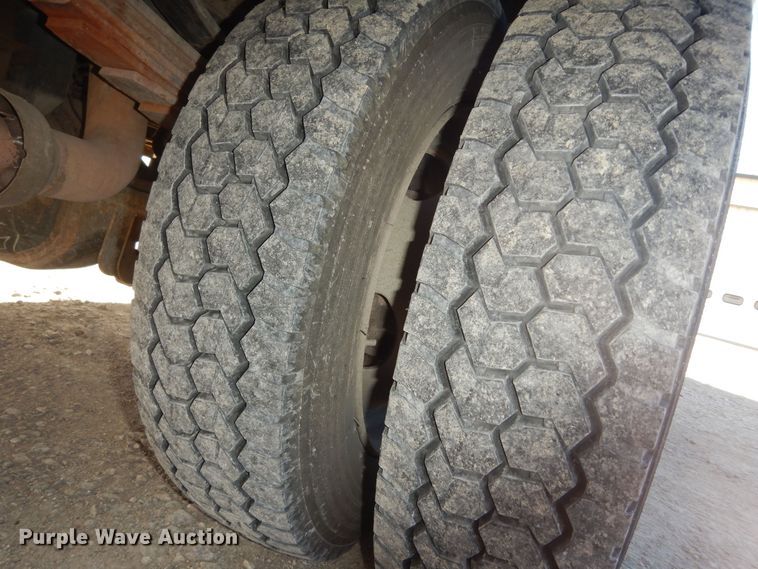 image for item DK7614 2009 Ford F550 Super Duty XL  bucket truck