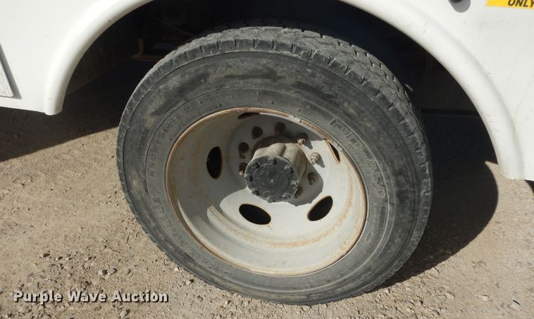 image for item DK7614 2009 Ford F550 Super Duty XL  bucket truck