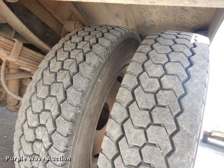 image for item DK7614 2009 Ford F550 Super Duty XL  bucket truck