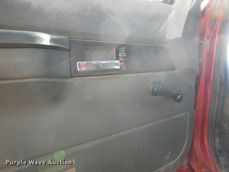 image for item DK7616 1999 Chevrolet  dump flatbed truck