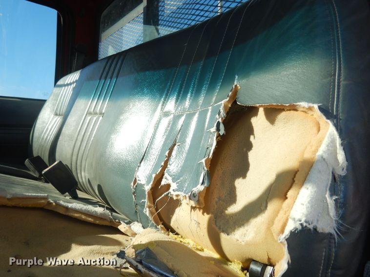 image for item DK7616 1999 Chevrolet  dump flatbed truck