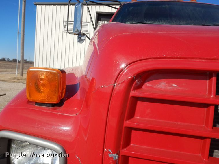 image for item DK7616 1999 Chevrolet  dump flatbed truck