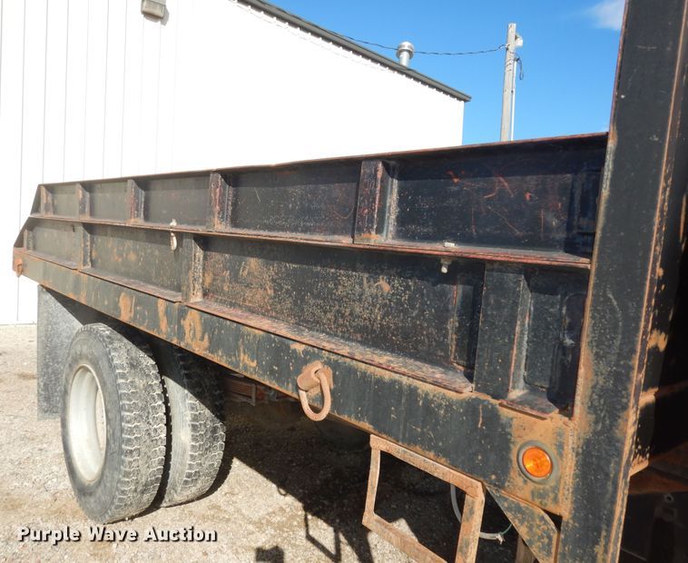 image for item DK7616 1999 Chevrolet  dump flatbed truck