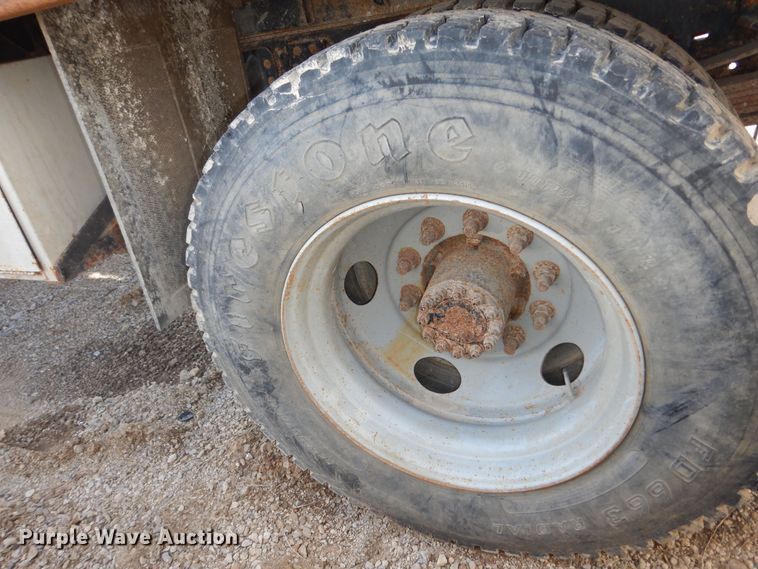 image for item DK7616 1999 Chevrolet  dump flatbed truck