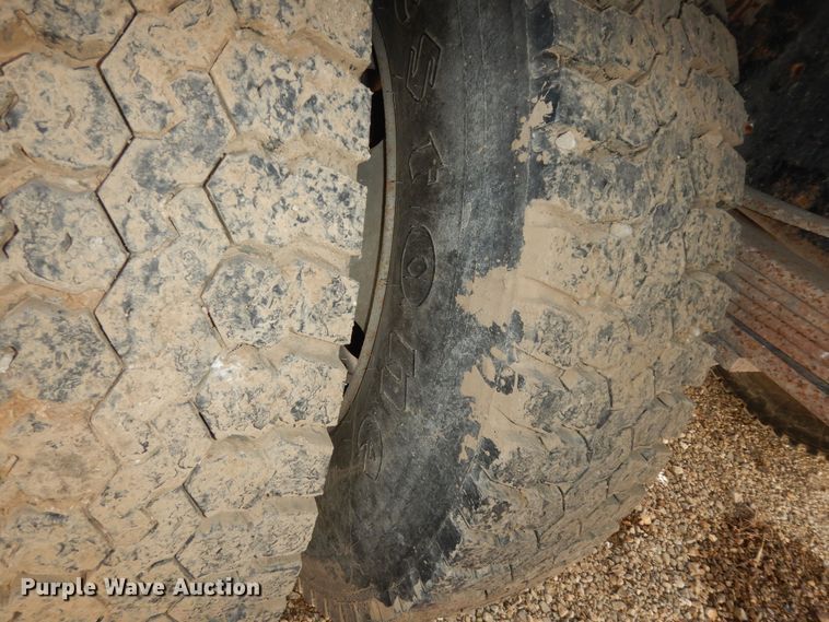 image for item DK7616 1999 Chevrolet  dump flatbed truck