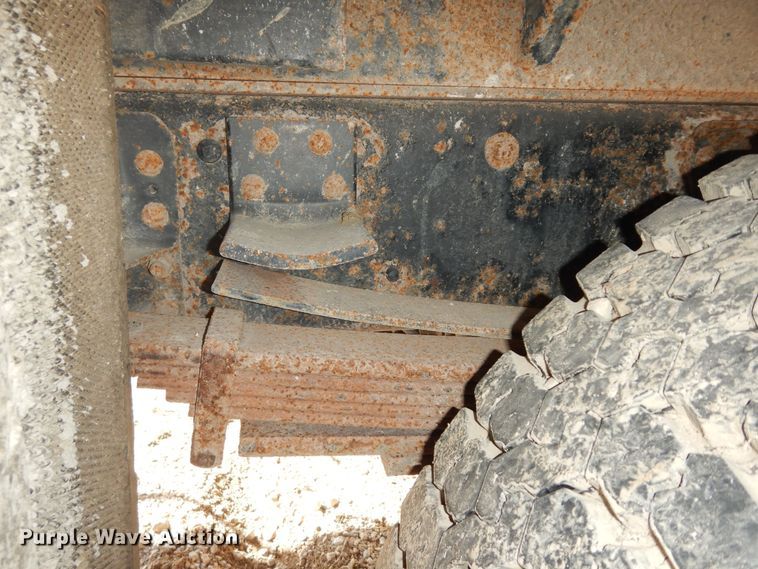 image for item DK7616 1999 Chevrolet  dump flatbed truck