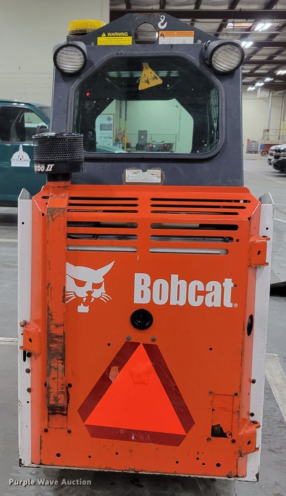 image for item DM8195 2005 Bobcat 463  skid steer loader