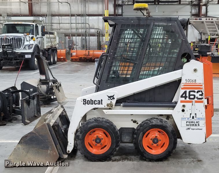 image for item DM8195 2005 Bobcat 463  skid steer loader