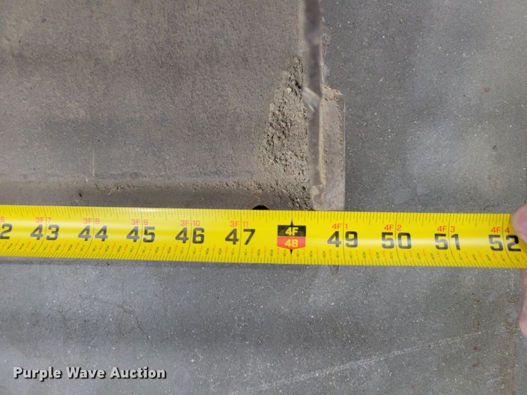 image for item DM8195 2005 Bobcat 463  skid steer loader