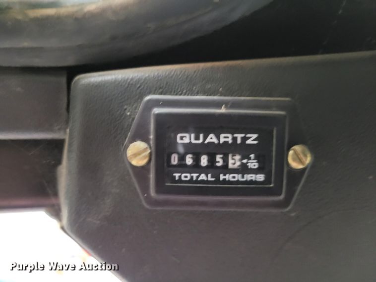 image for item DM8195 2005 Bobcat 463  skid steer loader