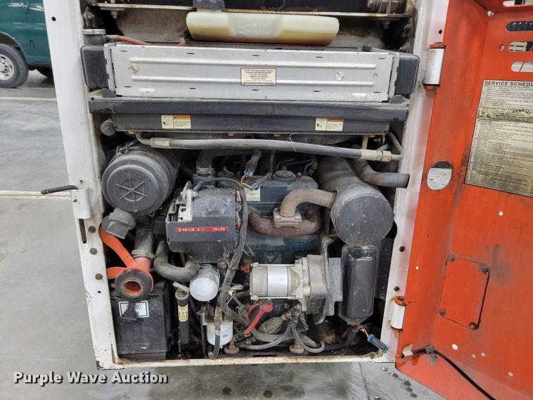 image for item DM8195 2005 Bobcat 463  skid steer loader