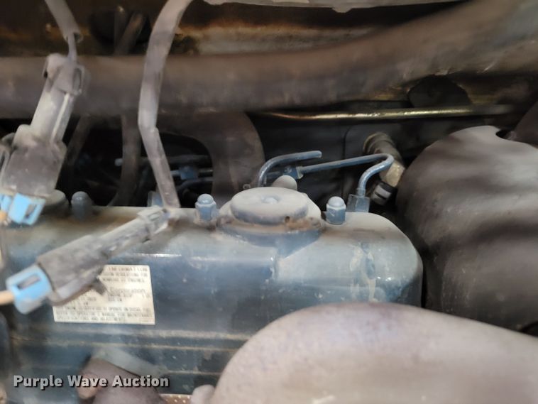 image for item DM8195 2005 Bobcat 463  skid steer loader