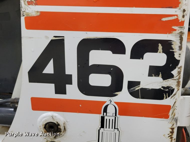image for item DM8195 2005 Bobcat 463  skid steer loader