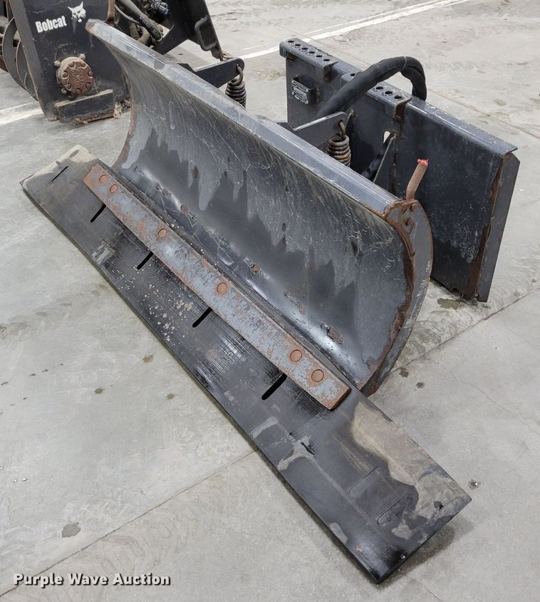 image for item DM8195 2005 Bobcat 463  skid steer loader