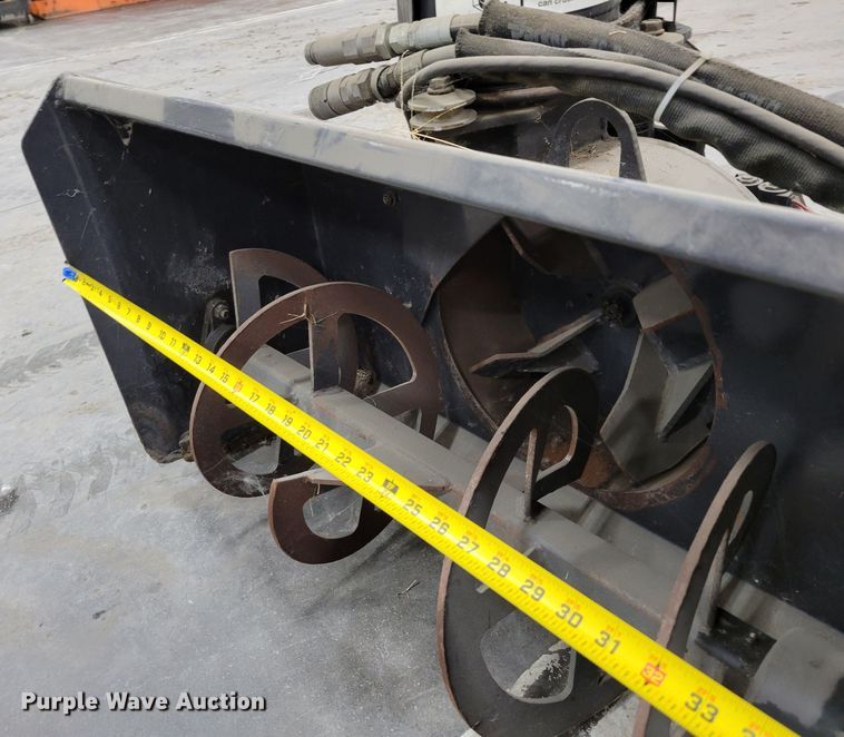 image for item DM8195 2005 Bobcat 463  skid steer loader