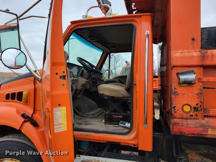 image for item DM8196 2003 Sterling Acterra M7500  dump truck