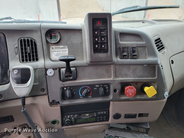 image for item DM8196 2003 Sterling Acterra M7500  dump truck