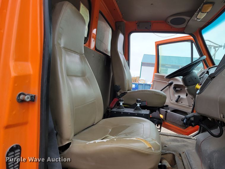 image for item DM8196 2003 Sterling Acterra M7500  dump truck