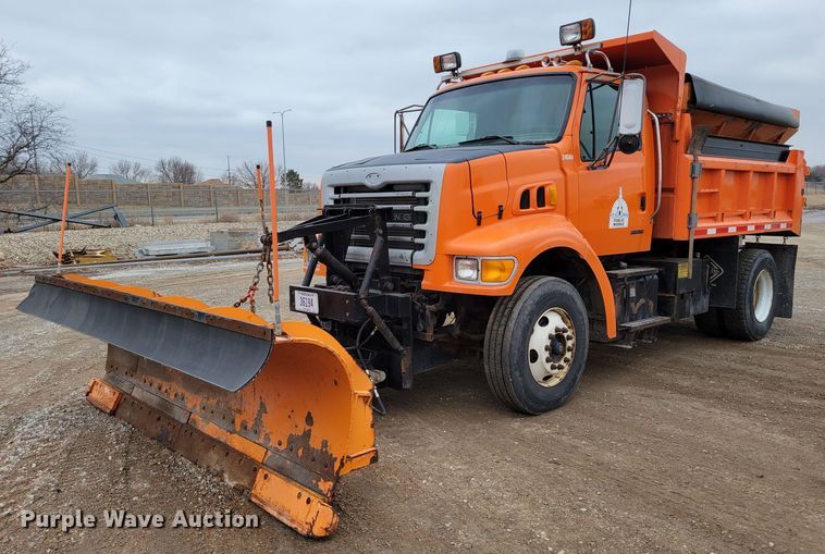 image for item DM8197 2001 Sterling L7500  dump truck