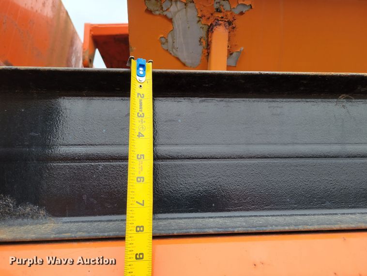 image for item DM8197 2001 Sterling L7500  dump truck