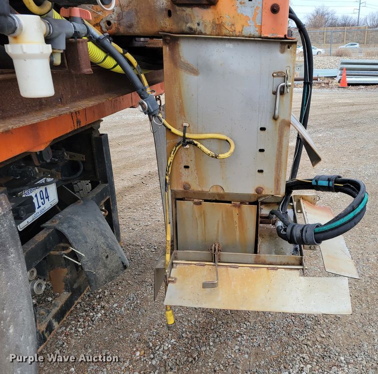 image for item DM8197 2001 Sterling L7500  dump truck