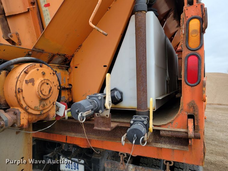 image for item DM8197 2001 Sterling L7500  dump truck