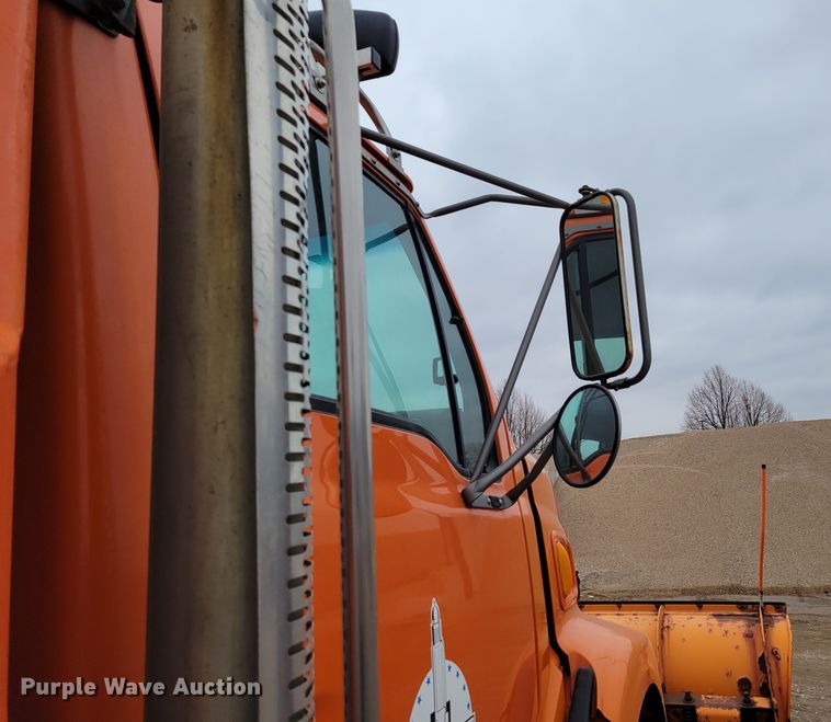 image for item DM8197 2001 Sterling L7500  dump truck