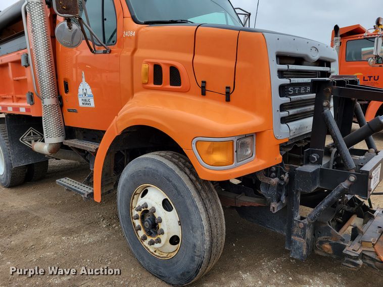 image for item DM8197 2001 Sterling L7500  dump truck