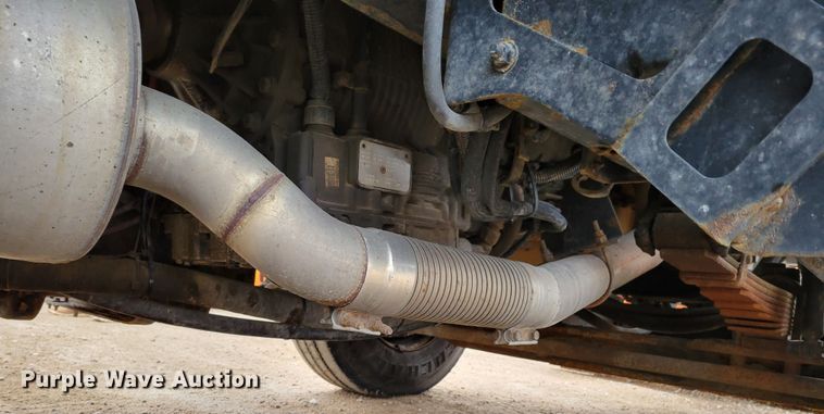 image for item DM8197 2001 Sterling L7500  dump truck