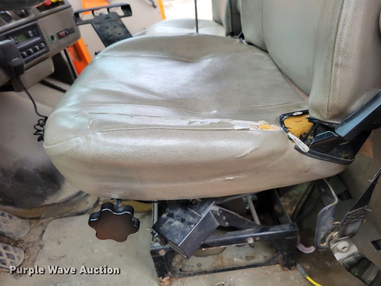 image for item DM8197 2001 Sterling L7500  dump truck