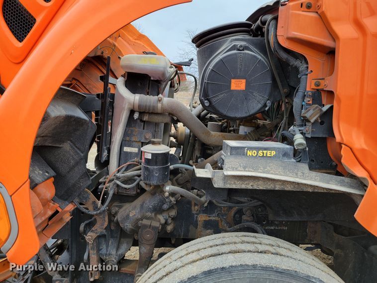 image for item DM8197 2001 Sterling L7500  dump truck