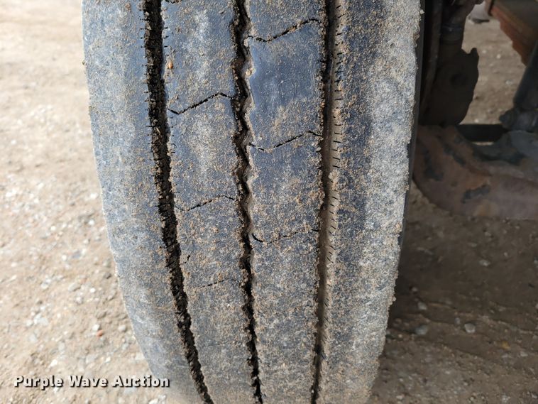 image for item DM8197 2001 Sterling L7500  dump truck