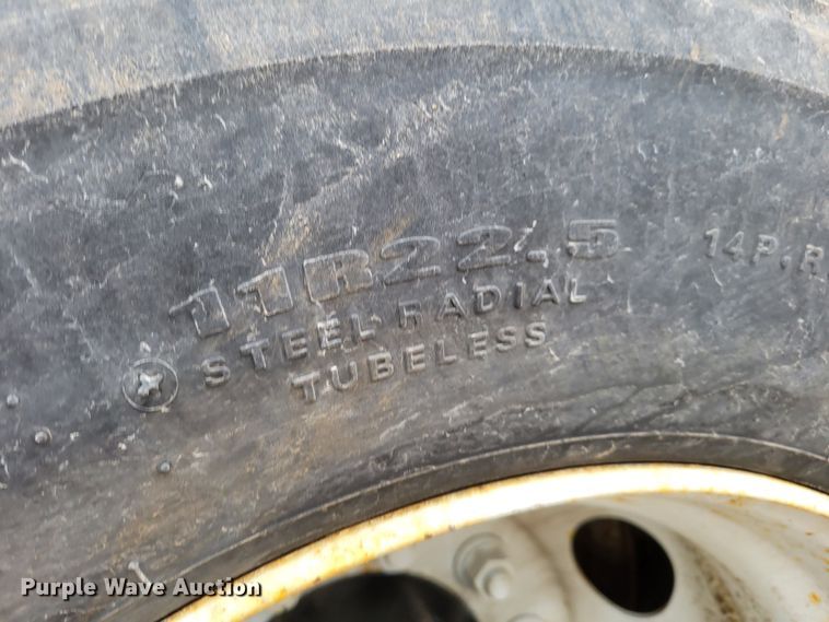 image for item DM8197 2001 Sterling L7500  dump truck