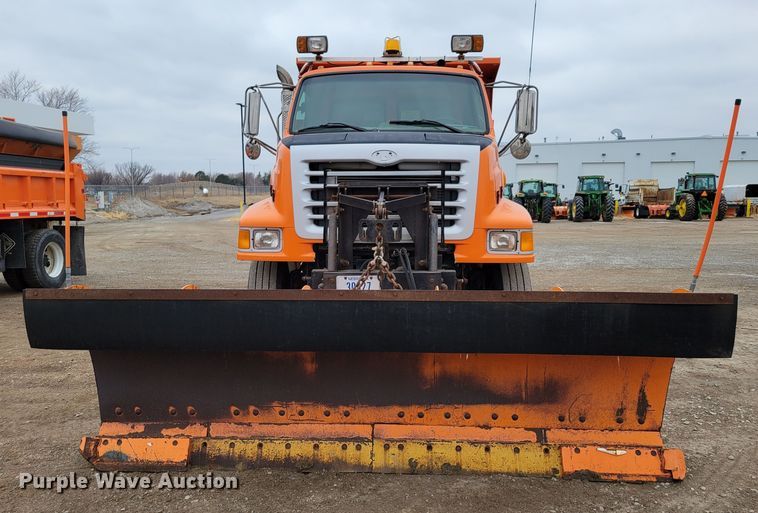 image for item DM8198 2001 Sterling L7500  dump truck
