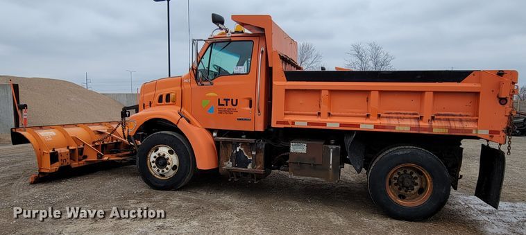image for item DM8198 2001 Sterling L7500  dump truck