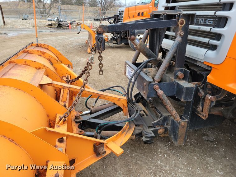 image for item DM8198 2001 Sterling L7500  dump truck